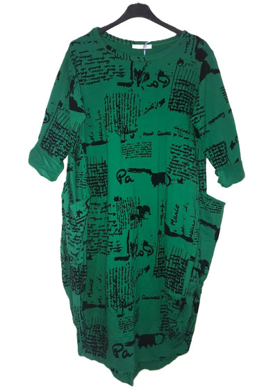 Ladies Italian lagenlook Warm Winter Script Design Midi Parachute Cocoon dress