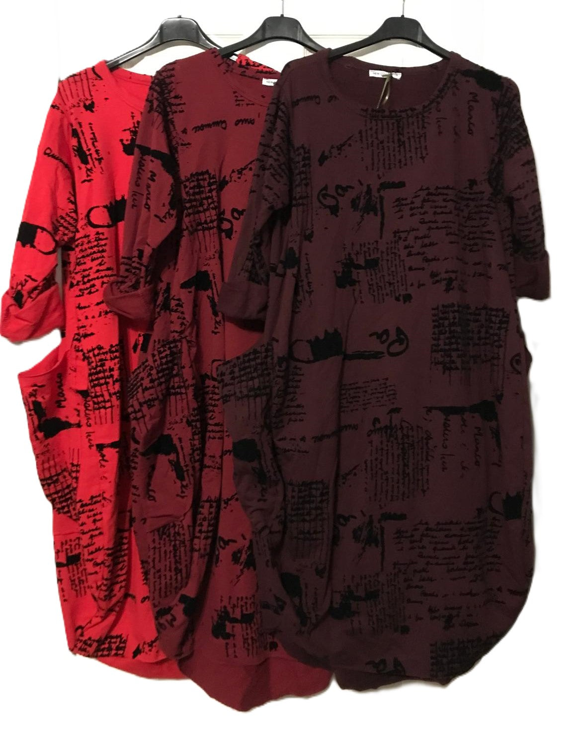 Ladies Italian lagenlook Warm Winter Script Design Midi Parachute Cocoon dress